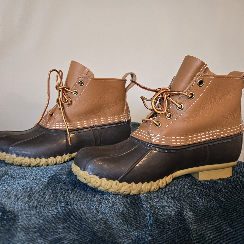 LL Bean Women's 6" Bean Boots Sz 8 WIDE - Picture 7 of 12